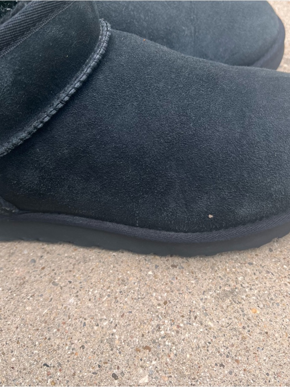 UGG Classic Ultra Mini Ankle Boots Black Suede Sheepskin Womens Size 8 EU39 Cozy - Picture 8 of 13